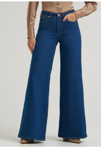 Wrangler Lainey Wilson Cheeky Wide Leg Jeans
