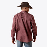 Ariat Men's Wrinkle Free Dion Classic Fit Snap Shirt in Mahogany Mini Southwest Print